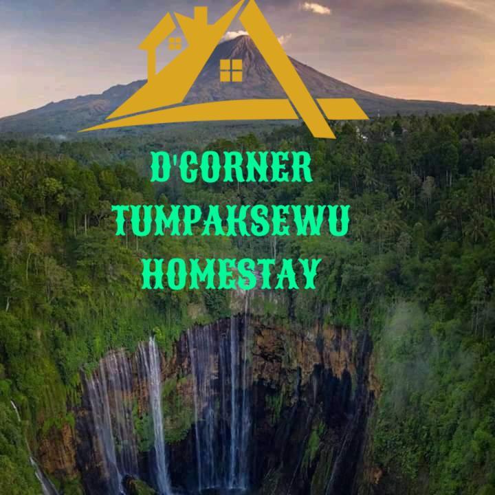 D'Corner Homestay Lumajang Extérieur photo